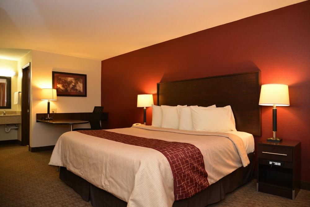 Superior King Room Non-Smoking interior